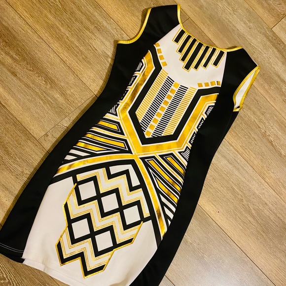 Aztec Print Dress - Picture 6 of 6